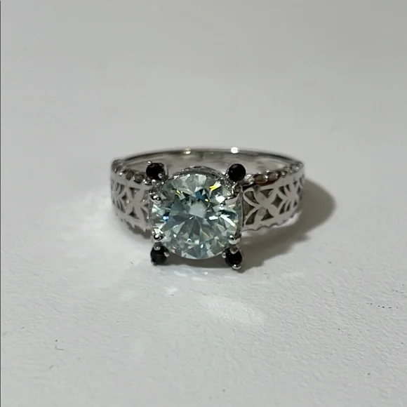 3Ct BLUE ICE and Black Moissanite Men’s Sterling Silver Ring 925. Size 9 New - Picture 1 of 3